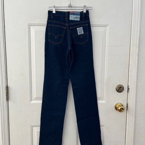 Vintage Orange Tag Levi's Pre-Wash Dark Wash Straight Leg Size 6/24 Length 32 - Picture 6 of 12
